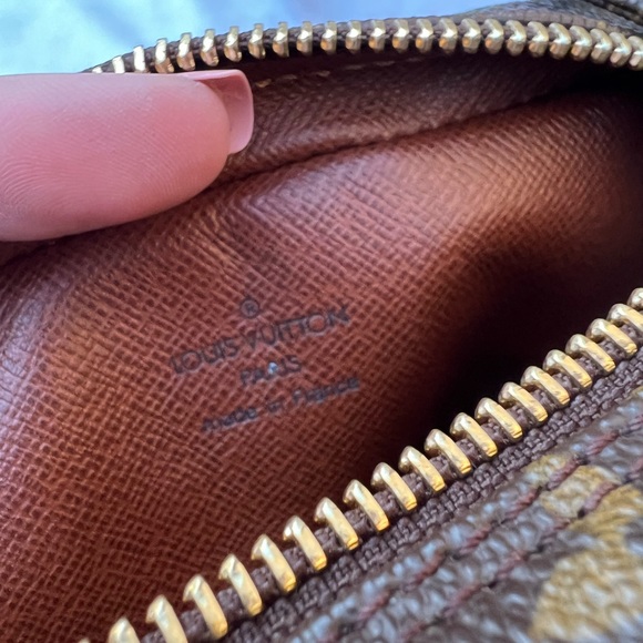 Louis Vuitton Danube Monogram Bag - Picture 2 of 13